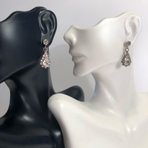 Catherine’s rhinestone tear drop earrings